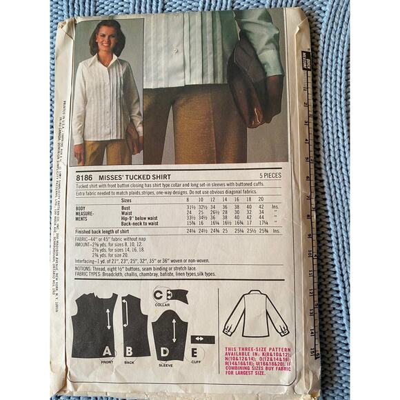 Simplicity sewing pattern  8186 top button down - Picture 3 of 5